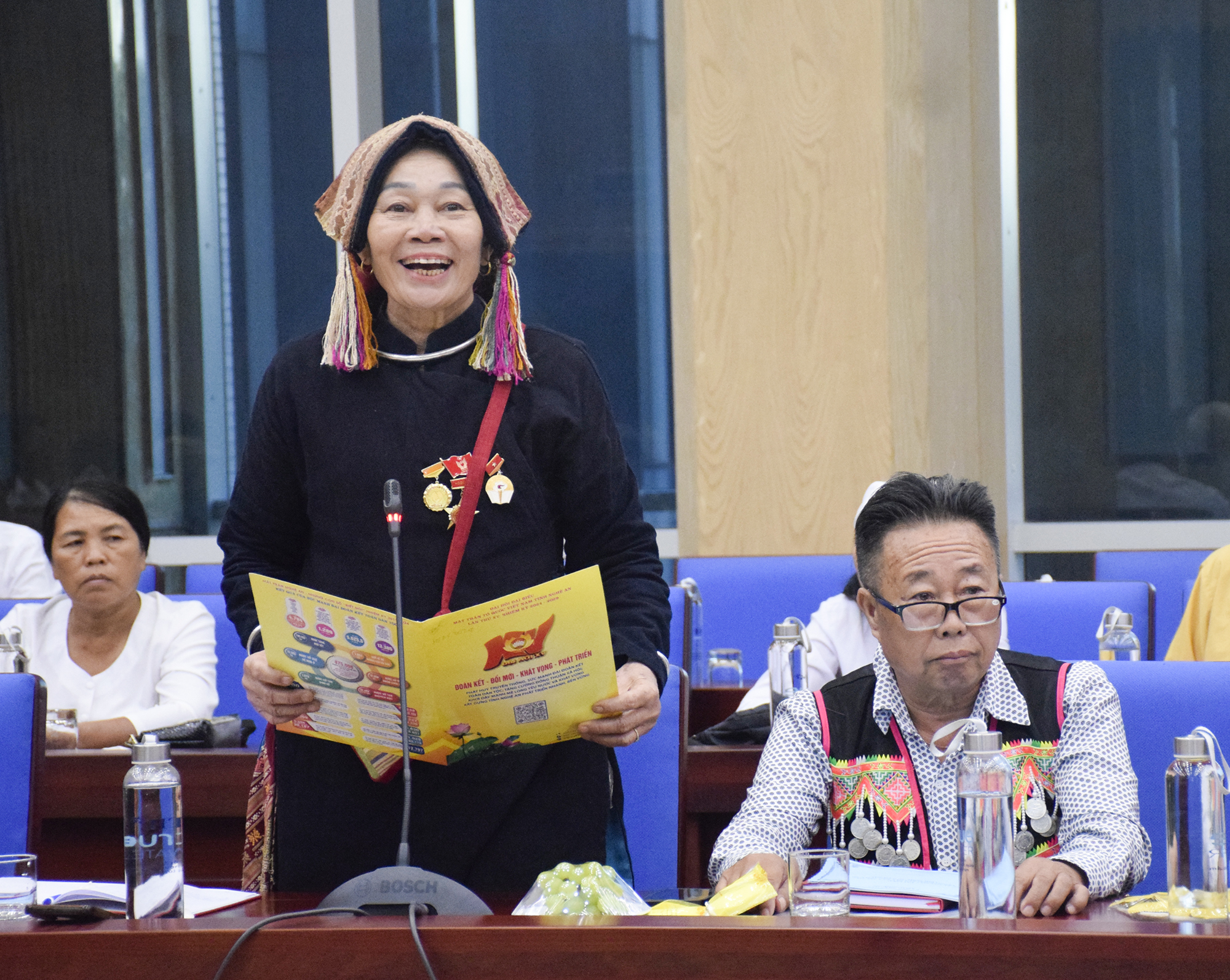 Anh-tin-bai